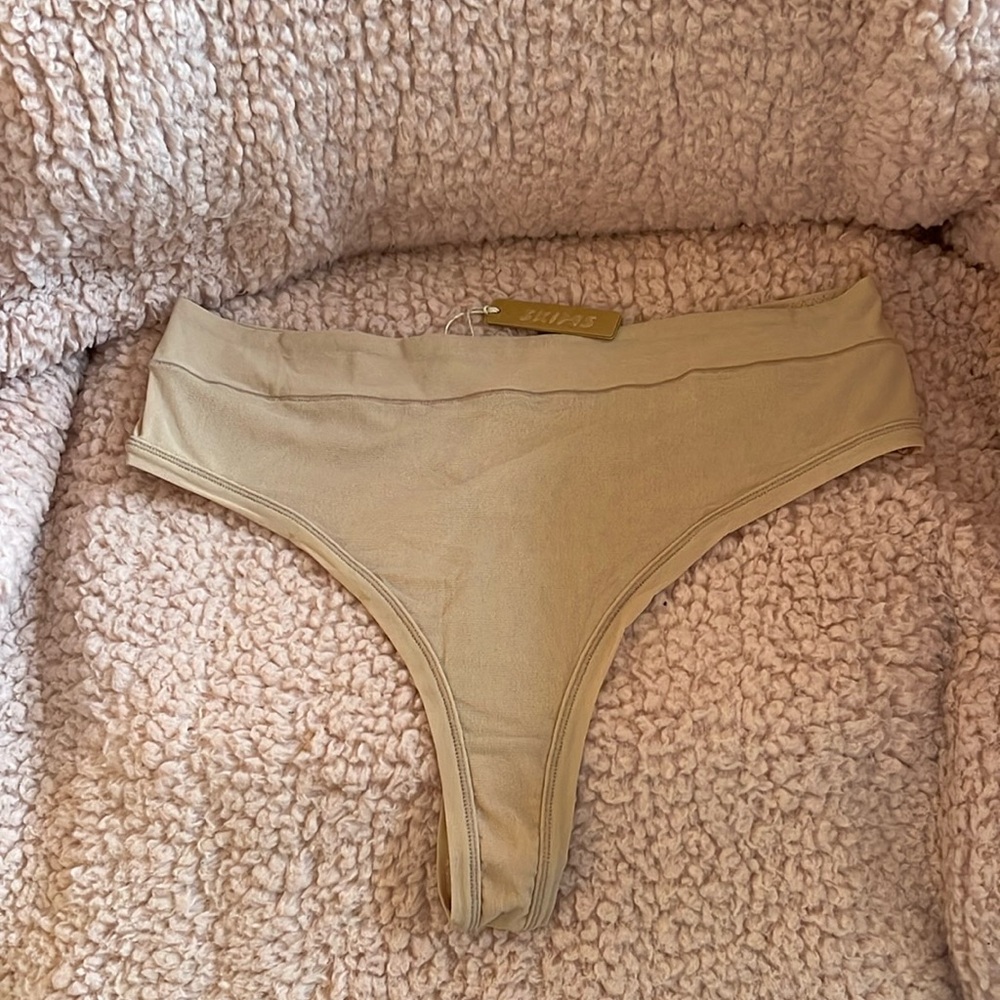 Skims Panties